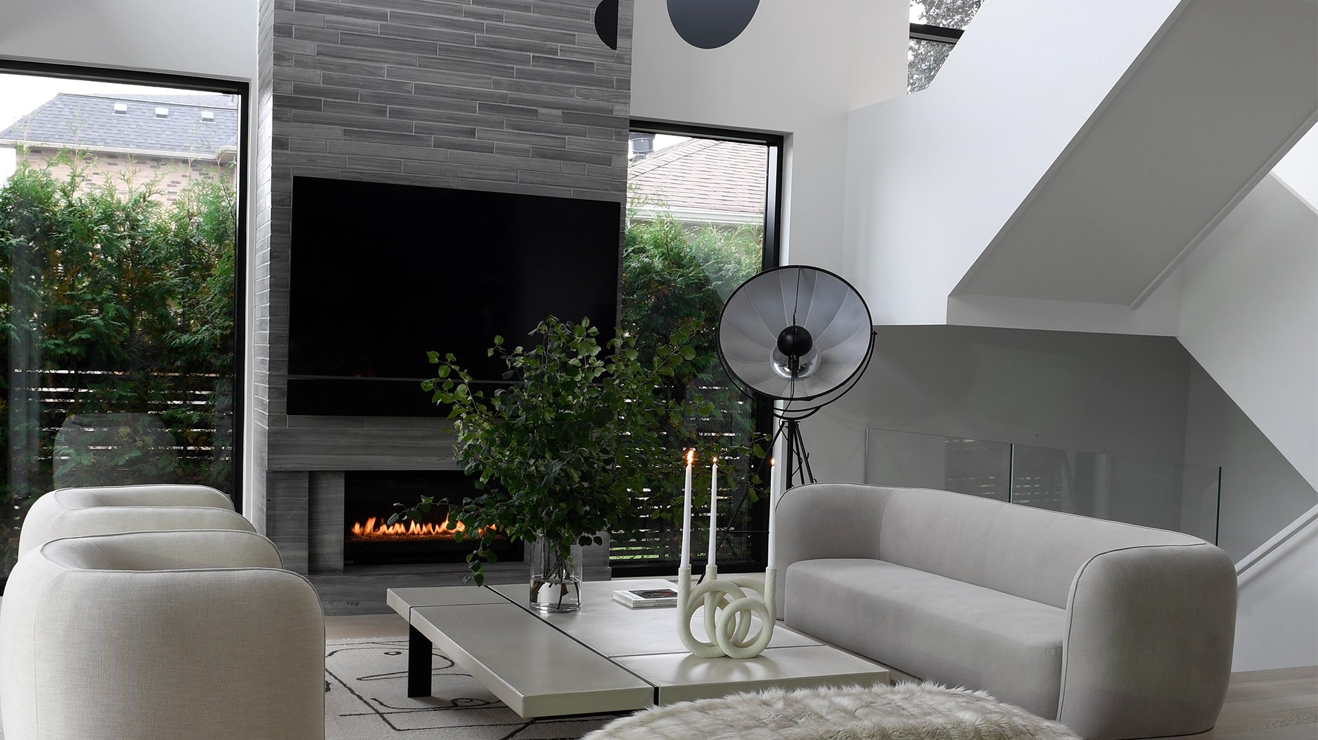 COLOR AND DESIGN HARMONY: FICARI'S GUIDE TO CREATING VIBRANT AND COHESIVE INTERIORS