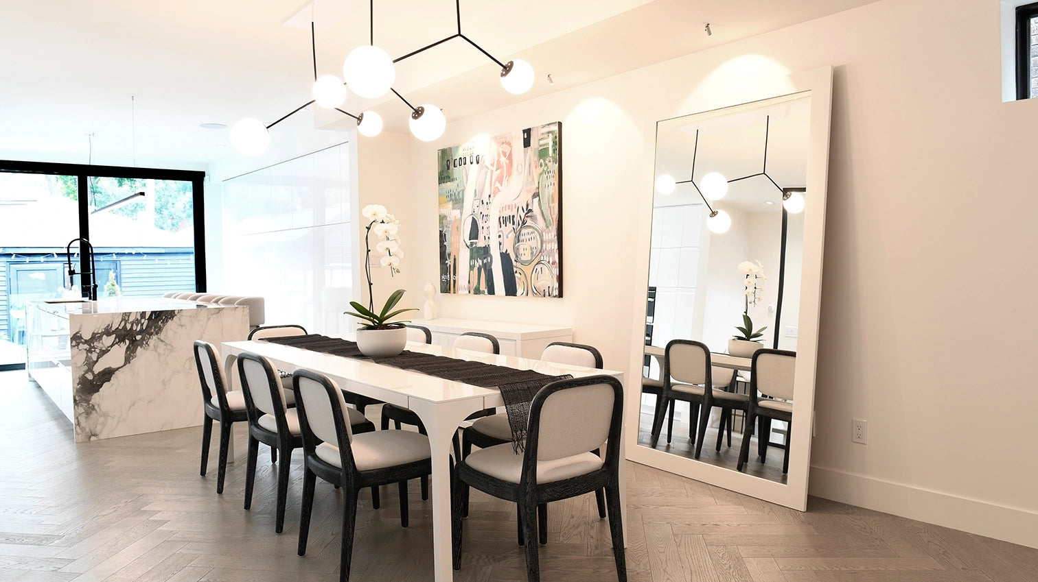 THE ART OF ENTERTAINING: SHOWCASING EXQUISITE DINING FURNITURE FOR MEMORABLE GATHERINGS