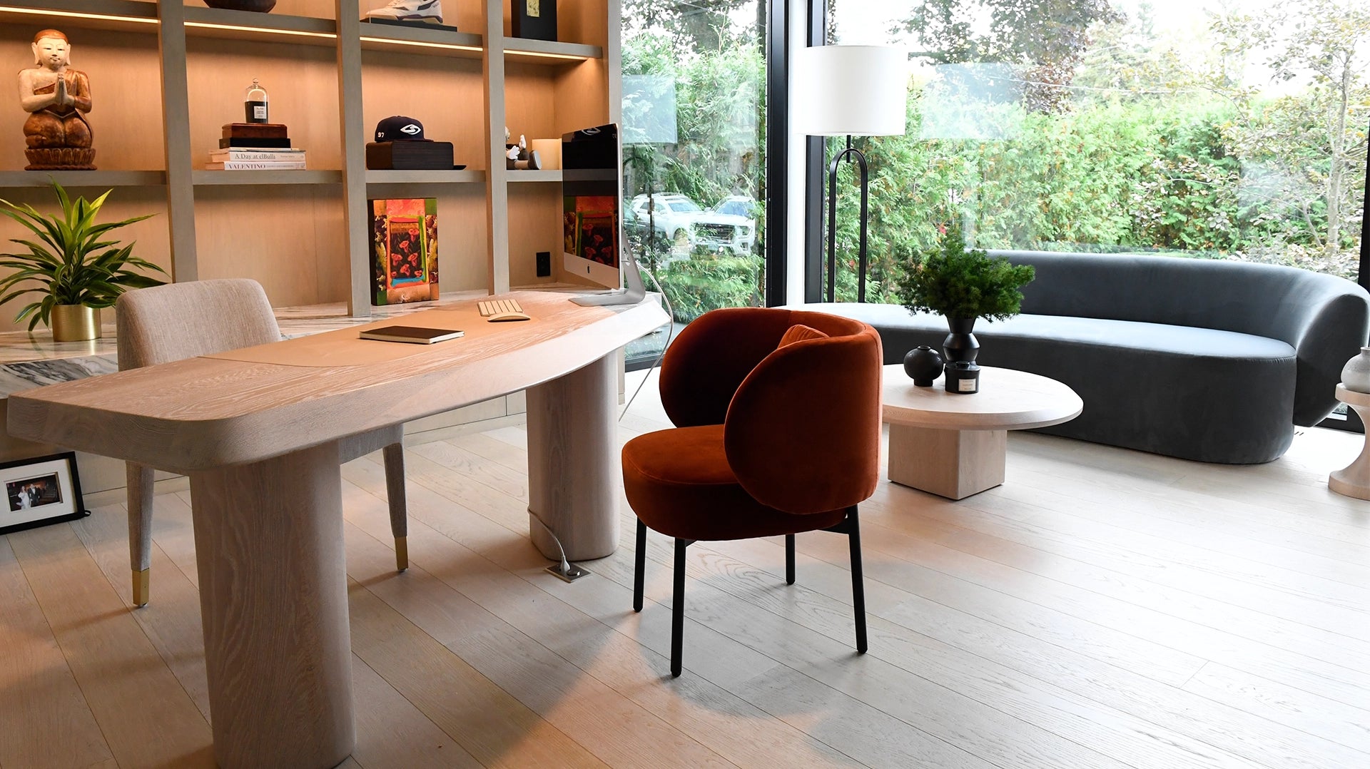 FURNITURE AS FUNCTIONAL ART: BALANCING AESTHETICS AND UTILITY