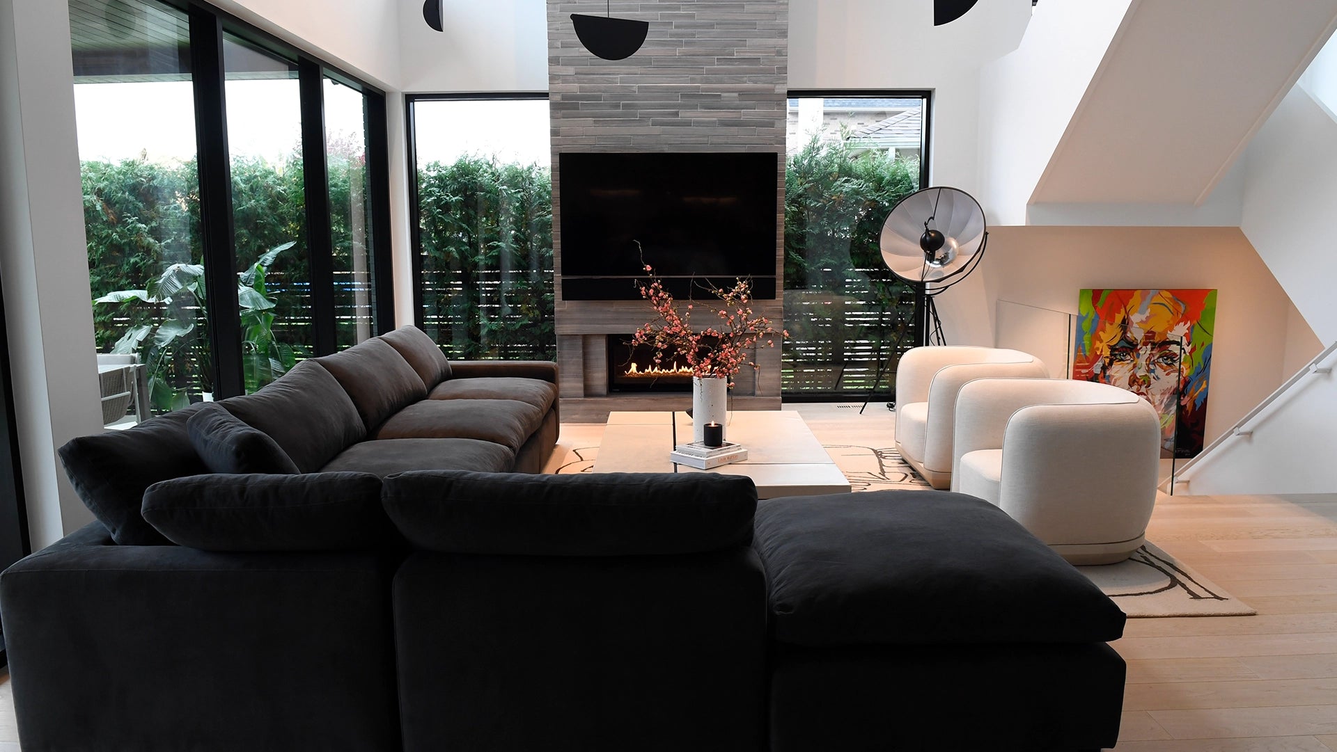 HOW TO BUY FURNITURE ONLINE IN CANADA?