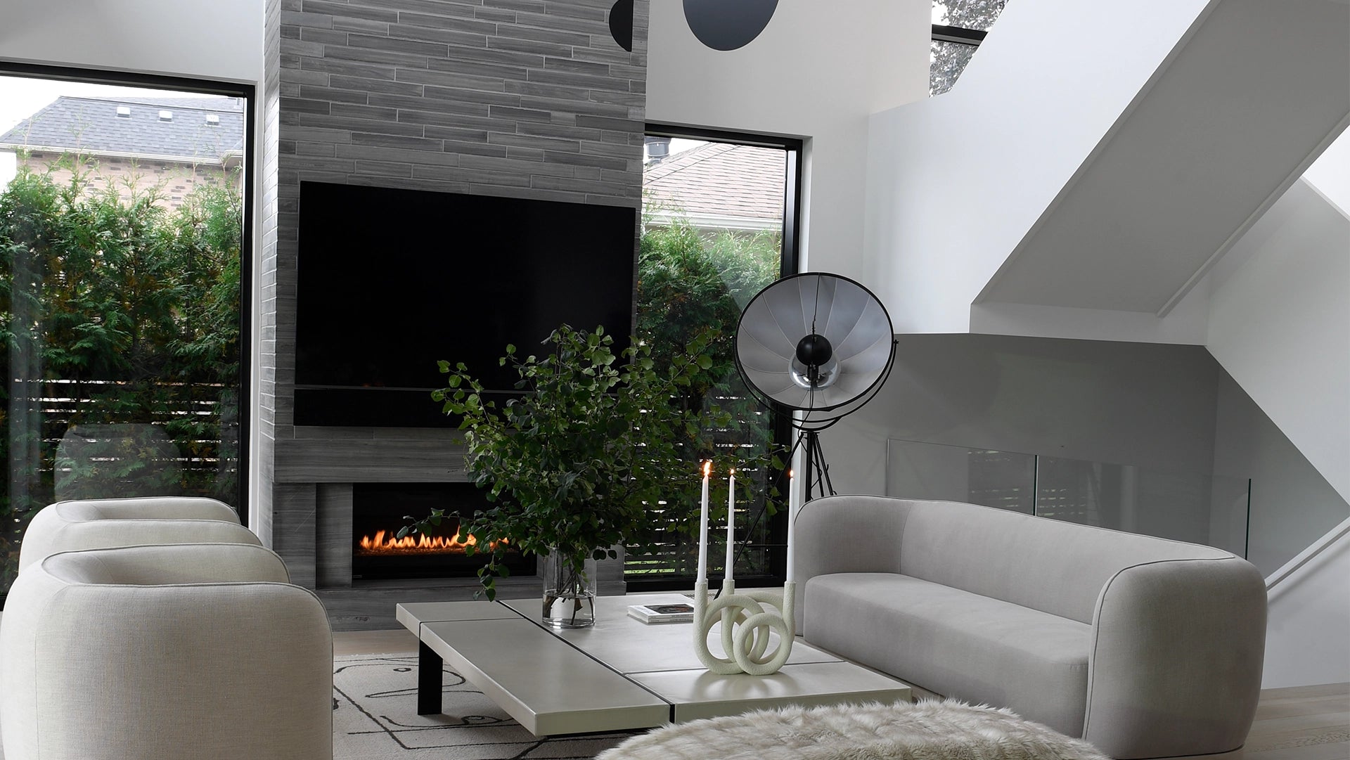 COLOR AND DESIGN HARMONY: FICARI'S GUIDE TO CREATING VIBRANT AND COHESIVE INTERIORS