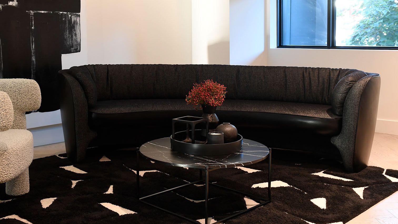 Utility Meets Style: The Ideal Sofa For Your Home Office